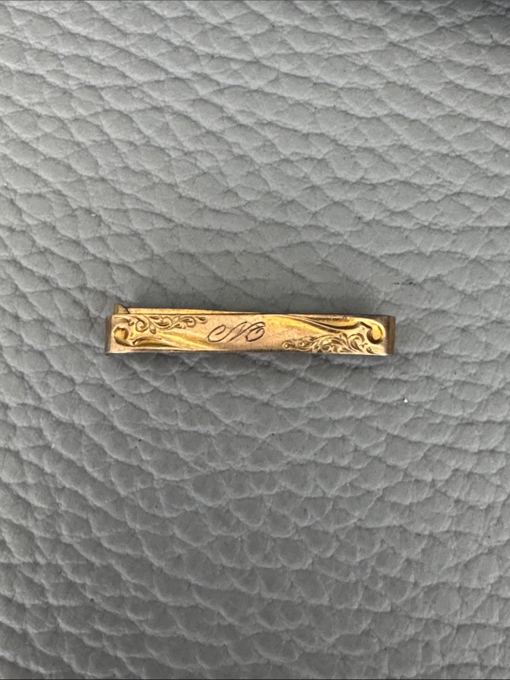 ANTIQUE VICTORIAN 10K GOLD MONOGRAMMED “M” LINGERIE BAR PIN - Picture 8 of 8